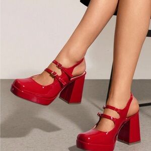 Dream Pairs-NEW…Women’s High Chunky Red Platform Heels  size 9